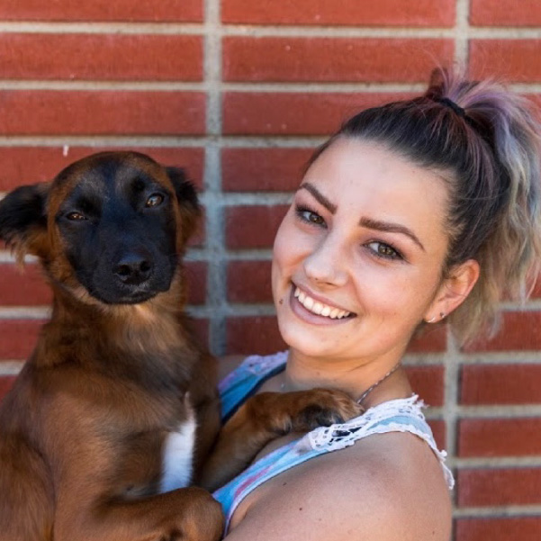 About Us - Sara Weldon - Rufus and Delilah